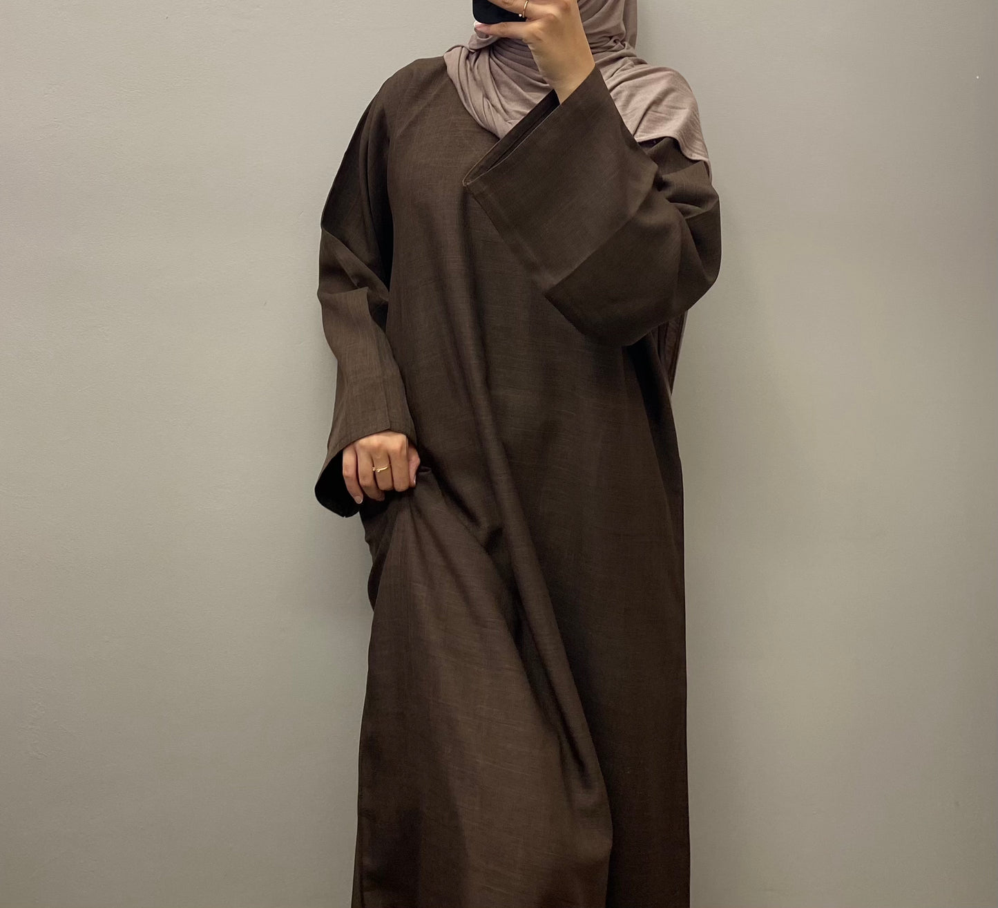 'CYRA ABAYA'