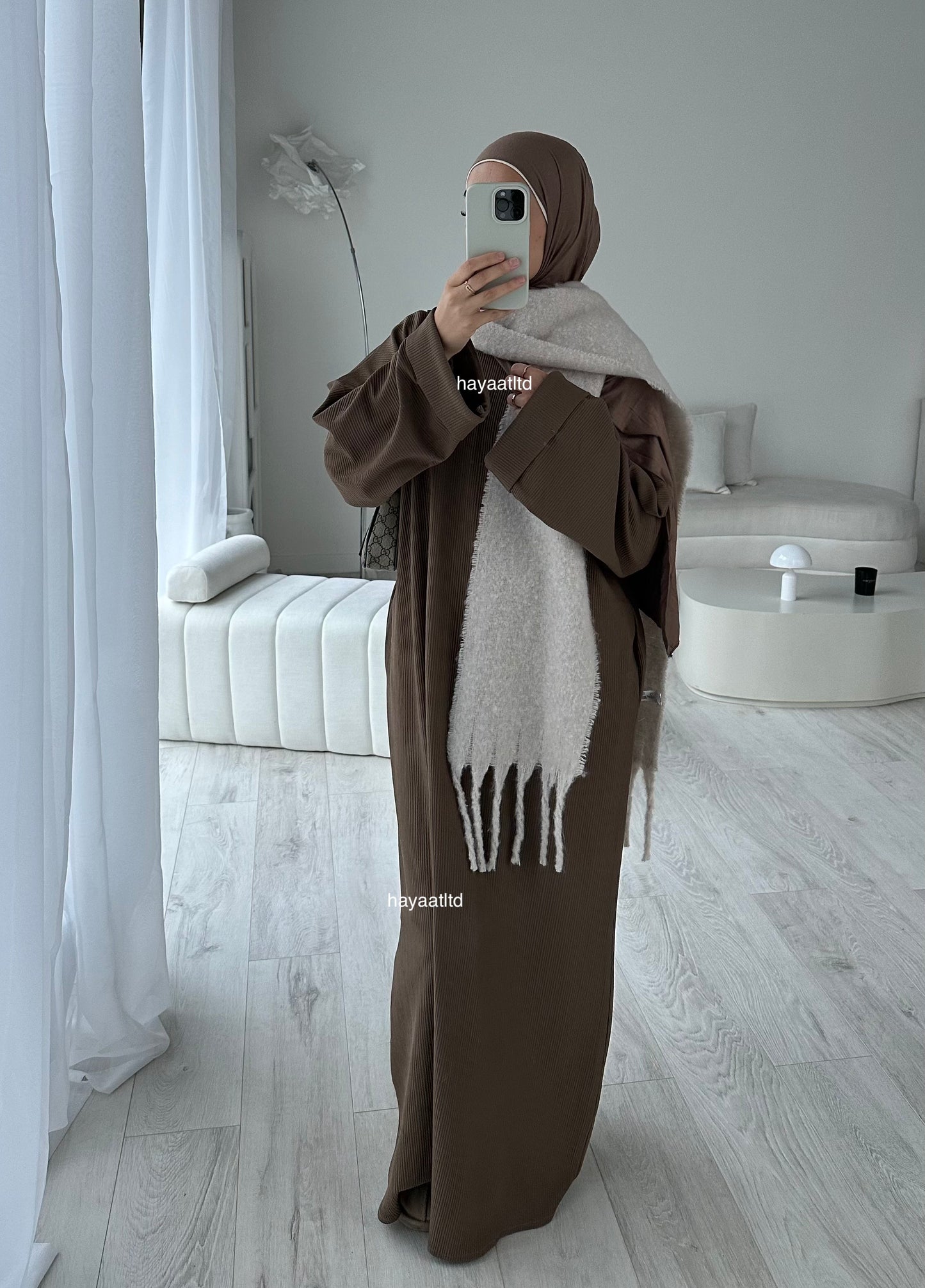 'CLOSED RIBBED ABAYA'