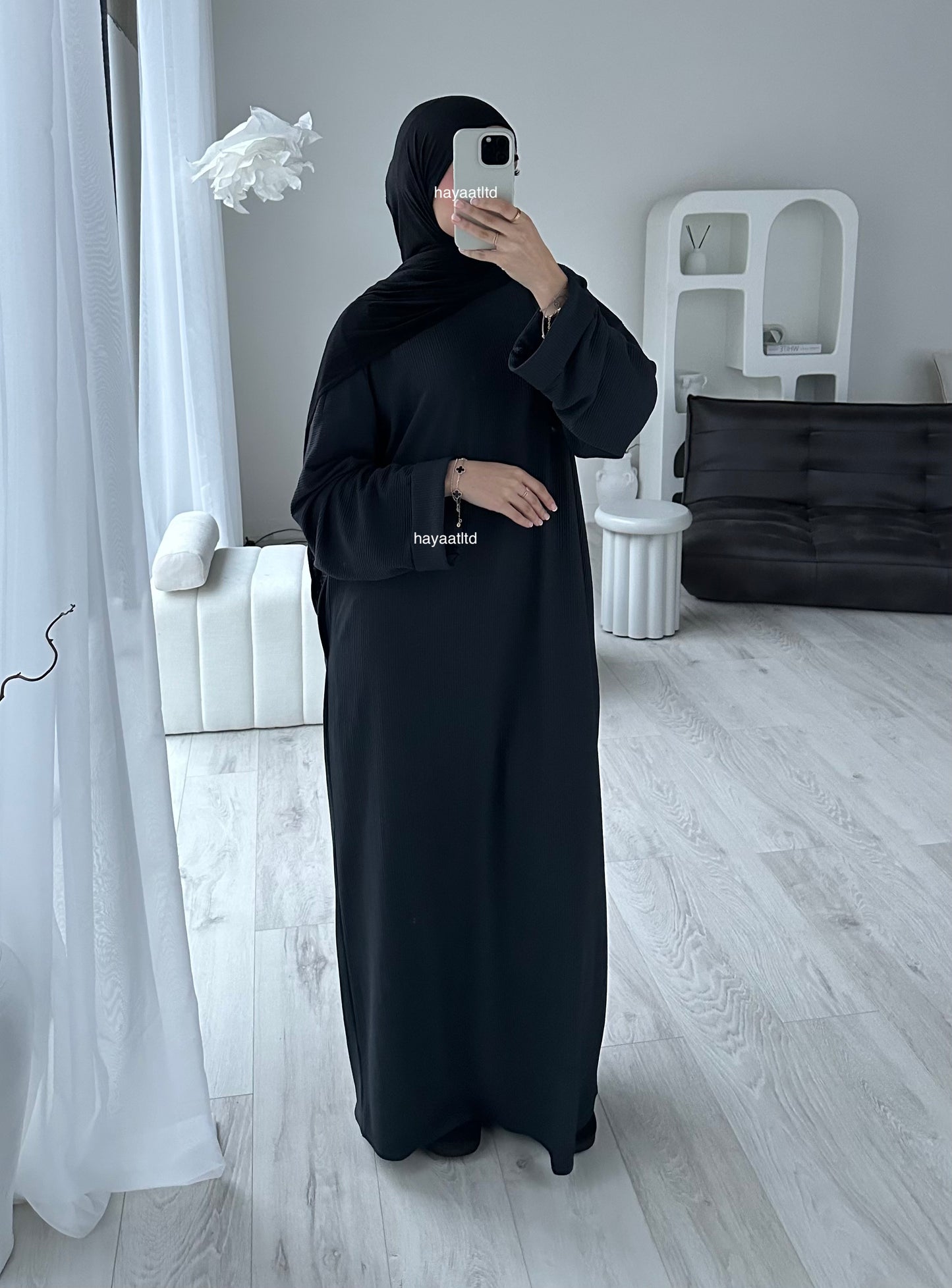 'CLOSED RIBBED ABAYA'